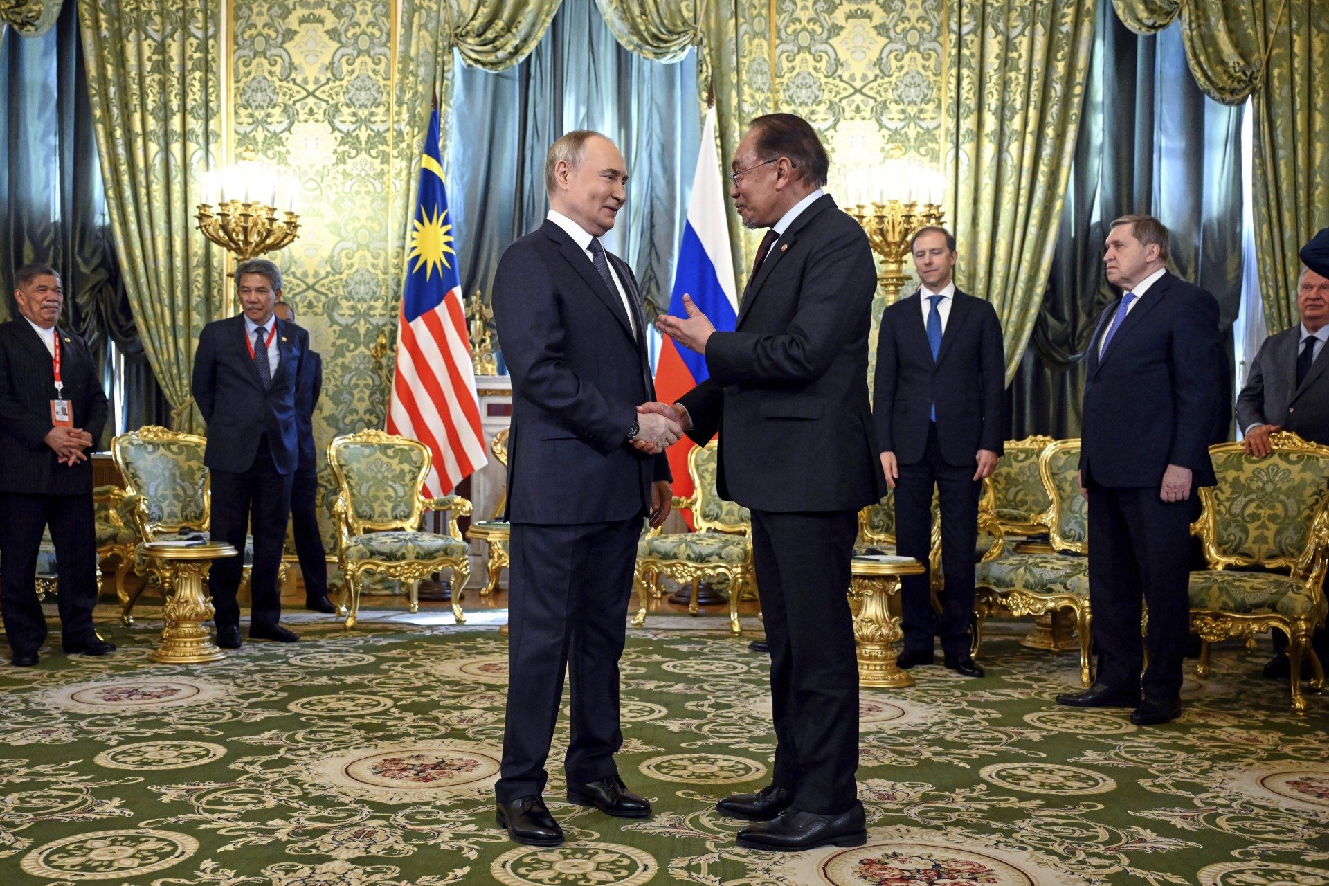 Putin e o primeiro-ministro da Malásia