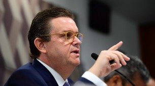Ministro da Previdência Social, Wolney Queiroz, prestou depoimento nesta quinta-feira (15) à Comissão de Transparência, Governança, Fiscalização e Controle e Defesa do Consumidor (CTFC) do Senado