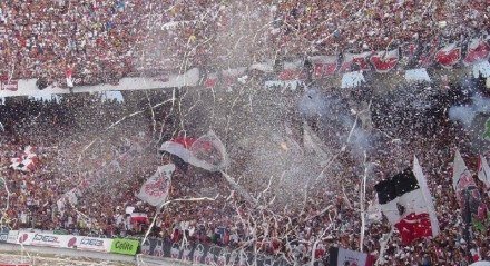Imagem da torcida do Santa Cruz