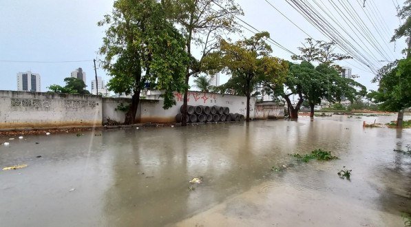 Sistema para alertar comunidades sobre risco de alagamentos é lançado em Olinda