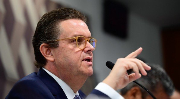 Foi governo Lula que 'mandou chamar a polícia' para acabar com fraude do INSS, diz ministro