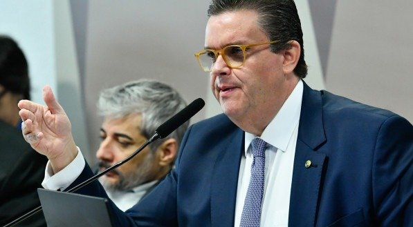 Lula prepara mais uma viagem internacional. A França será a próxima