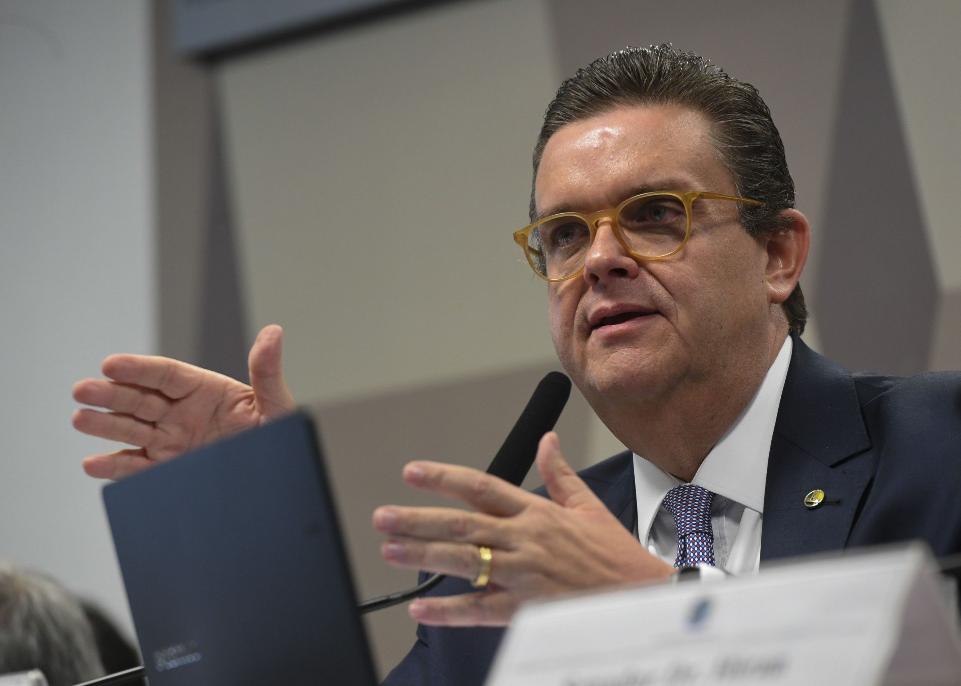 Governo Lula insiste que fraude começou com Bolsonaro sem dizer que empresas criadas no atual governo inscreveram 1,2 milhões de associados