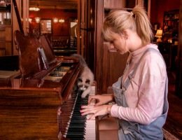 Para quem ama Taylor Swift: 6 livros com a mesma vibe das letras dela