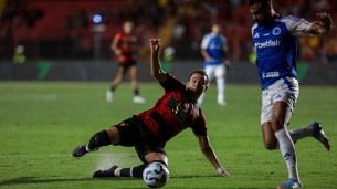 Lance do jogo entre Sport 0x4 Cruzeiro na última rodada da Série A