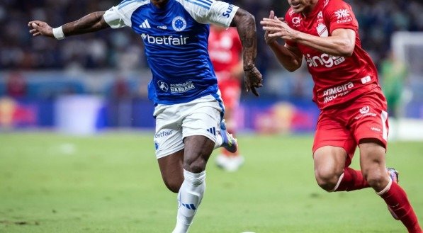 Marquinhos é ausência nos últimos jogos do Cruzeiro devido a obrigação de compra