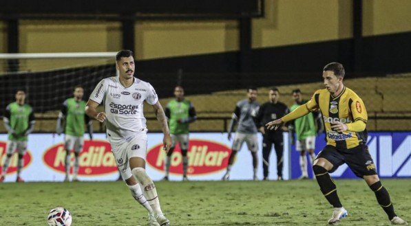 Defensor de 23 anos é titular na disputa da Série B e já disputou 23 partidas nesta temporada com a camisa da Ferroviária.