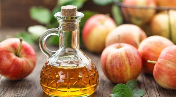 Vinagre de maçã emagrece? Saiba como usar com segurança
