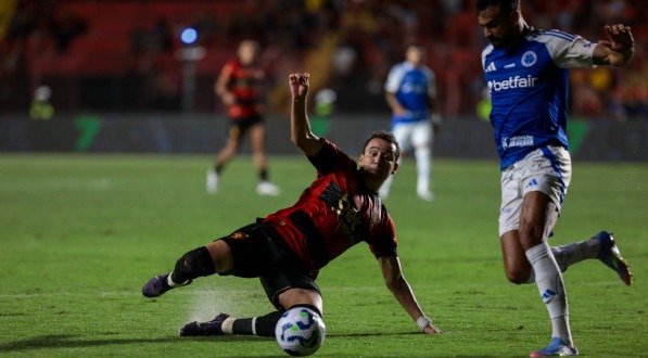 Lance do jogo entre Sport 0x4 Cruzeiro na última rodada da Série A