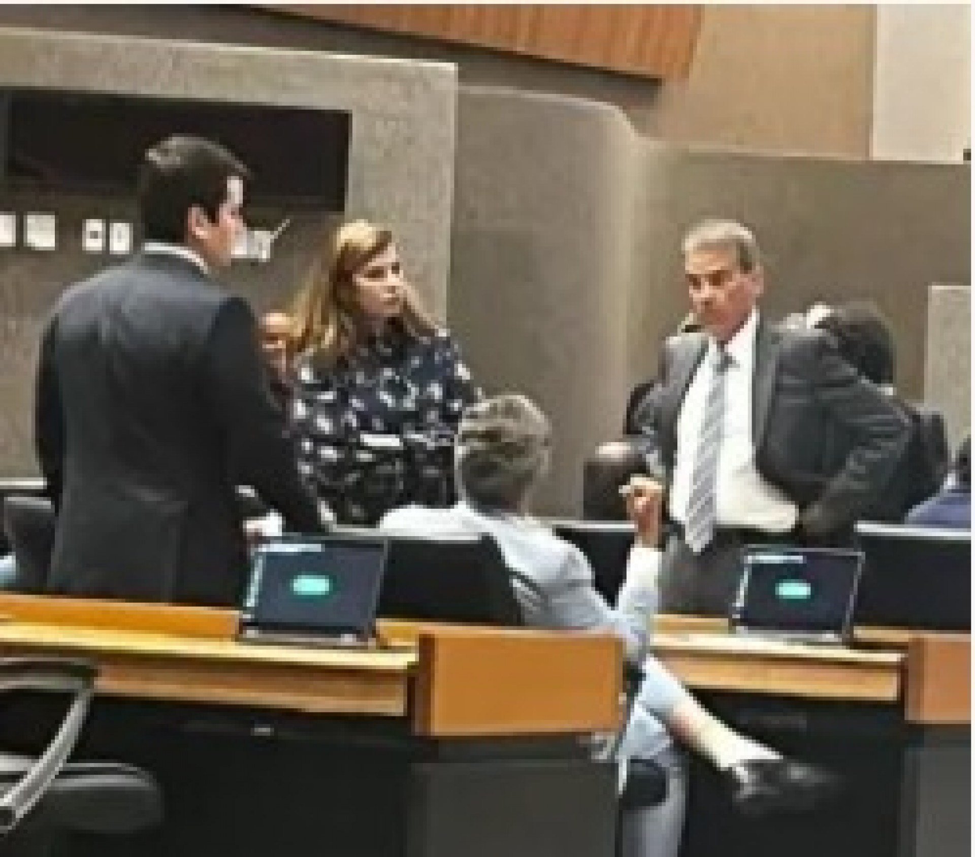 Guerra de narrativas é usada pela oposição para não pôr em votação projetos do Governo na Alepe