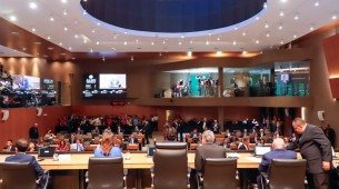 Governo e Alepe travam um embate onde os deputados não conseguem receber as emendas e o govenro na consegue pagar devido a falta de documentos.