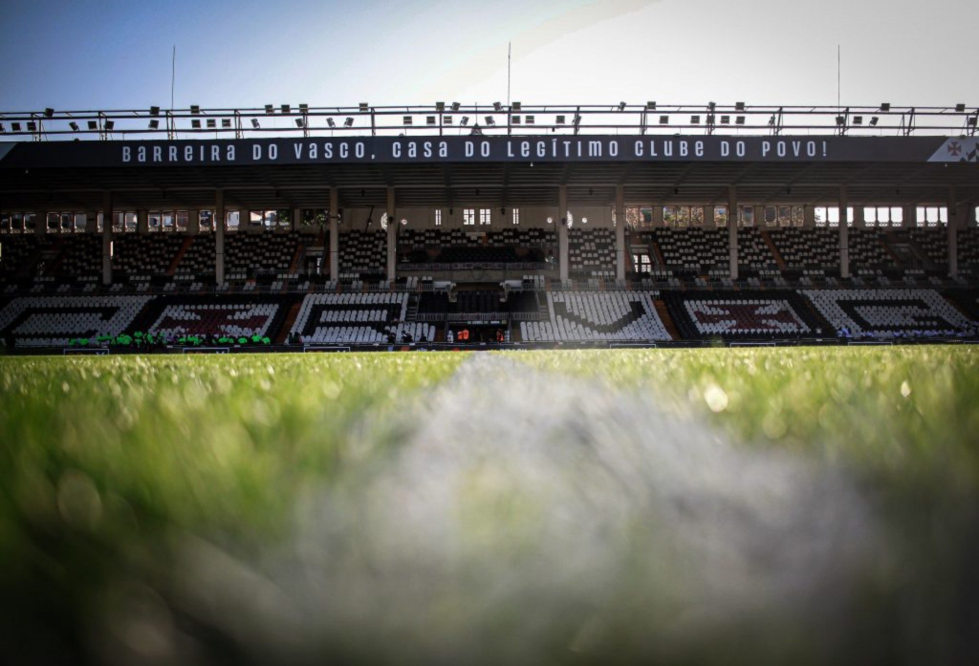 Vasco encara o Fortaleza na briga contra a zona de rebaixamento e se agarra em tabu para buscar resultado