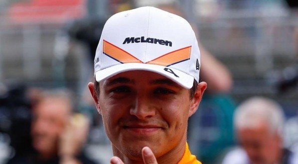 Lando Norris fechou a manhã deste sábado no topo da tabela no terceiro e último treino livre para o GP da Emília-Romanha, em Ímola. O britânico da McLaren cravou 1min14s897 e superou seu companheiro de equipe, Oscar Piastri, que marcou 1min14s997 e terminou em segundo. O australiano, aliás, havia liderado as duas sessões de sexta-feira, [&amp;#8230;]
