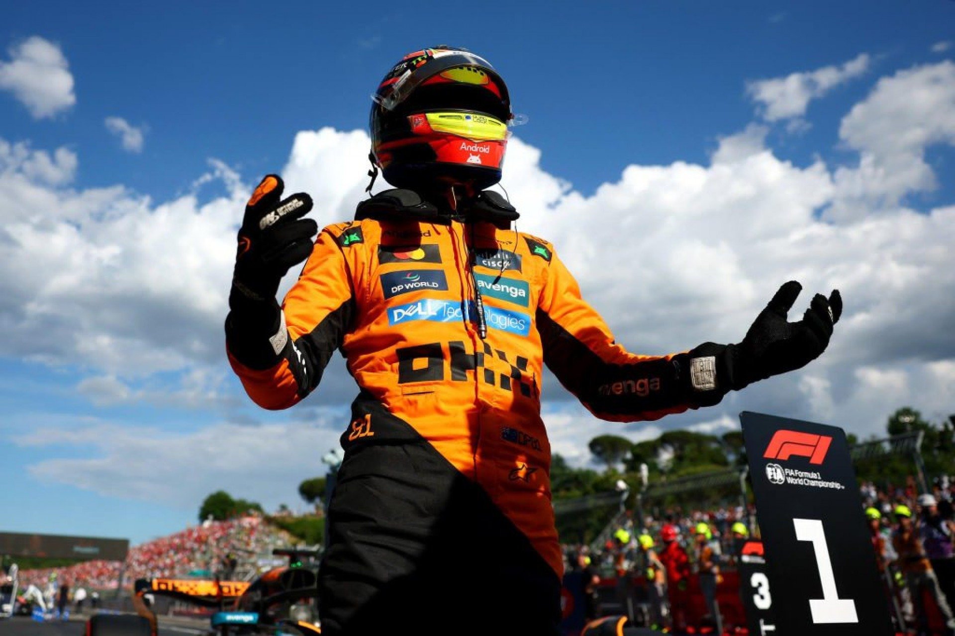 Oscar Piastri é pole em Imola; Ferrari não avança para o Q3