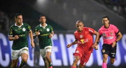 Duelo vale a liderança isolada do certame nacional.
