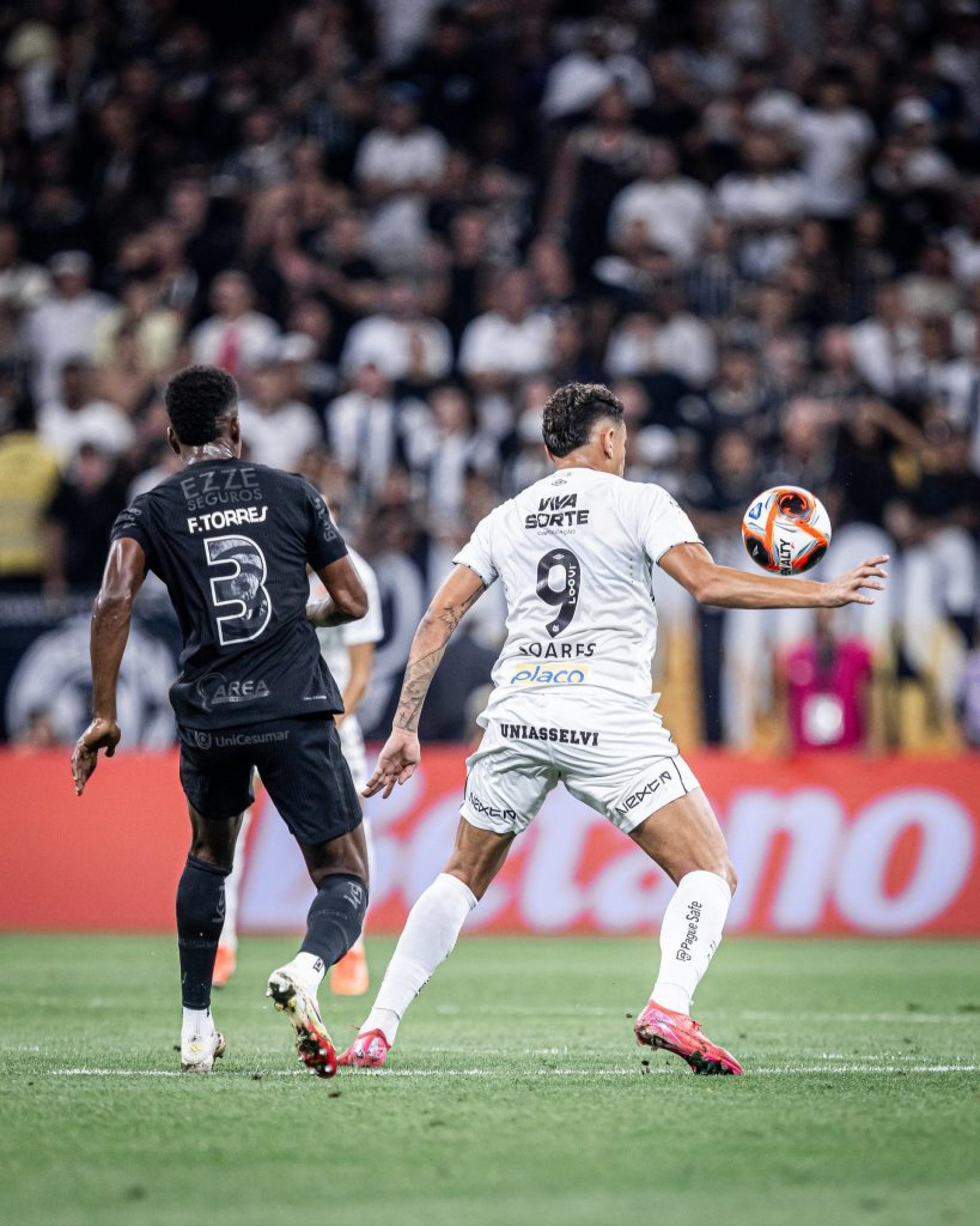 Santos e Corinthians se enfrentam pela nona rodada do Brasileirão