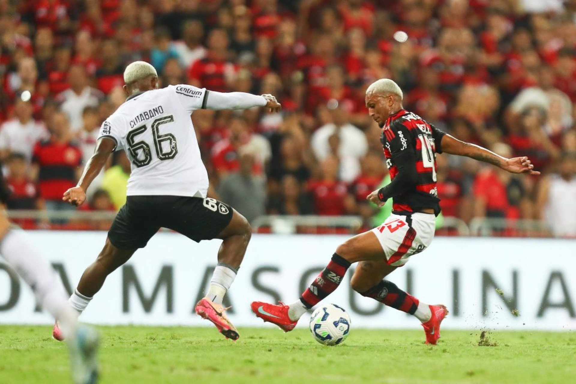 Flamengo e Botafogo empatam sem gols em clássico morno no Maracanã