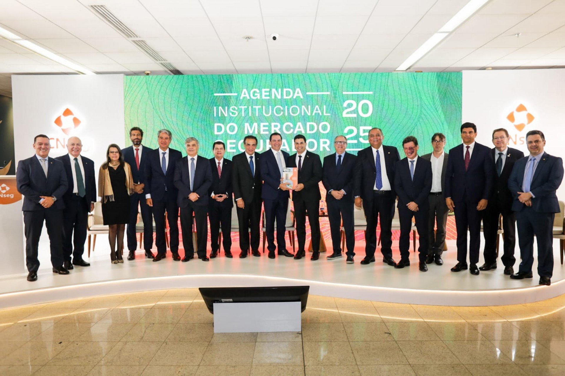 Foto da capa: Economia