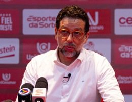 Fórum Esportivo recebe hoje (19/05) presidente do Náutico e destaque do Santa Cruz na Série D; assista