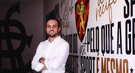 Enrico Ambrogini, novo diretor geral de futebol do Sport
