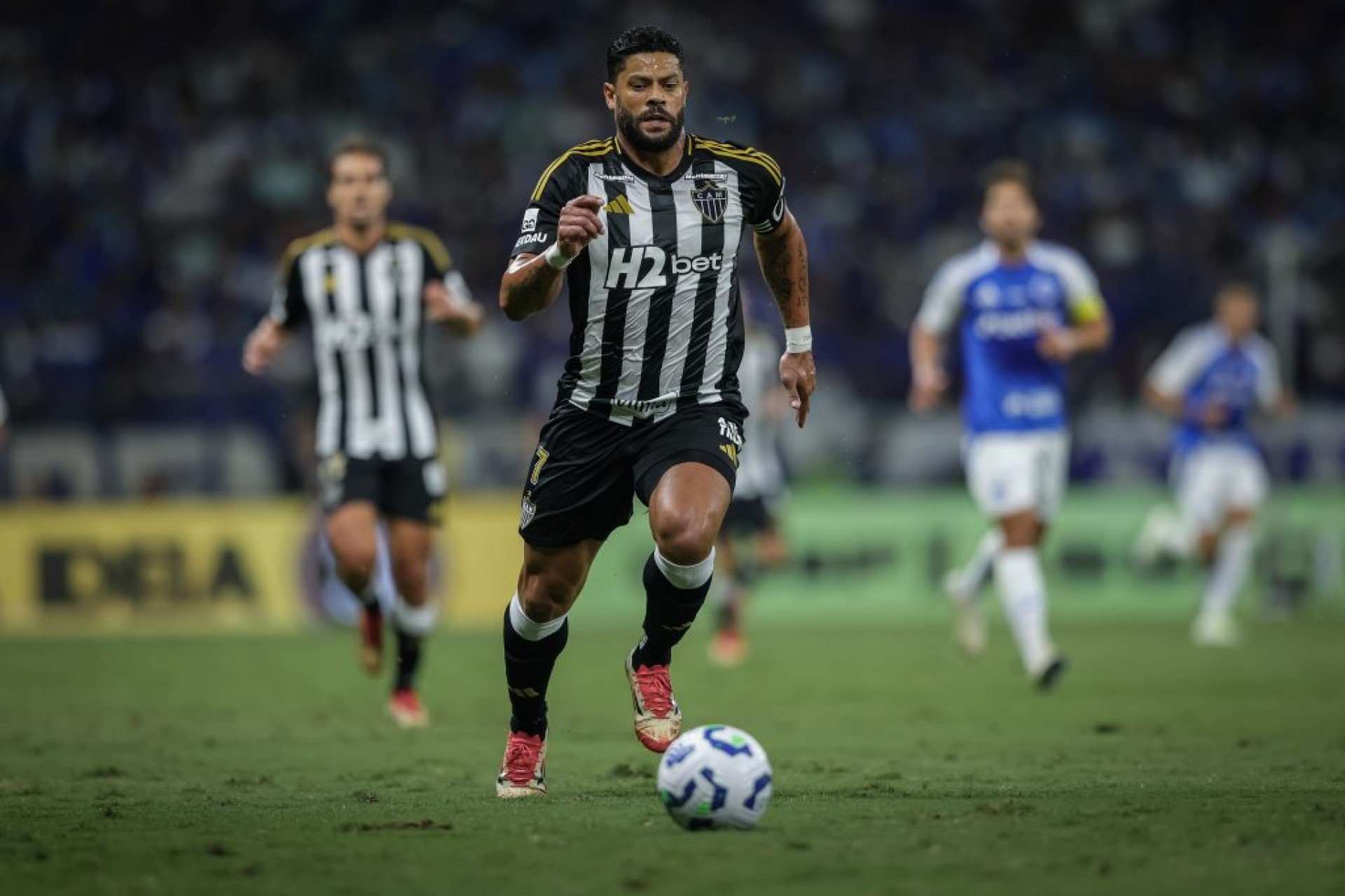 Hulk comenta empate do Atlético-MG no clássico e alfineta Kaio Jorge: ‘virou personagem’
