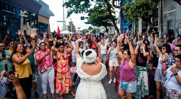 Nas Ladeiras do Morro" leva roda de samba gratuita ao Recife neste domingo (25)