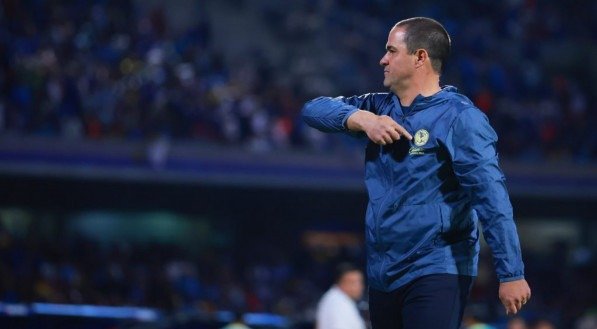 Jardine leva América à quarta final seguida e sonha com feito inédito
