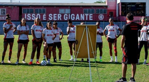 Equipes se enfrentam nesta segunda-feira (19), em duelo válido pela 11ª rodada