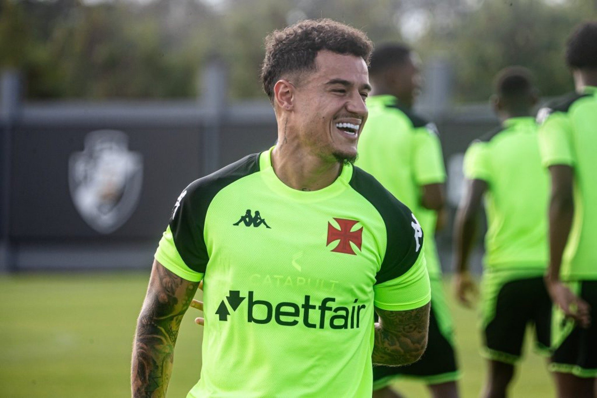 Após show contra o Fortaleza, Vasco perde Coutinho e mira Operário e Fluminense