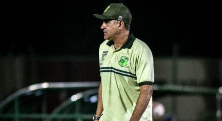 Situação comentada pelo treinador é a realidade de boa parte dos clubes no país