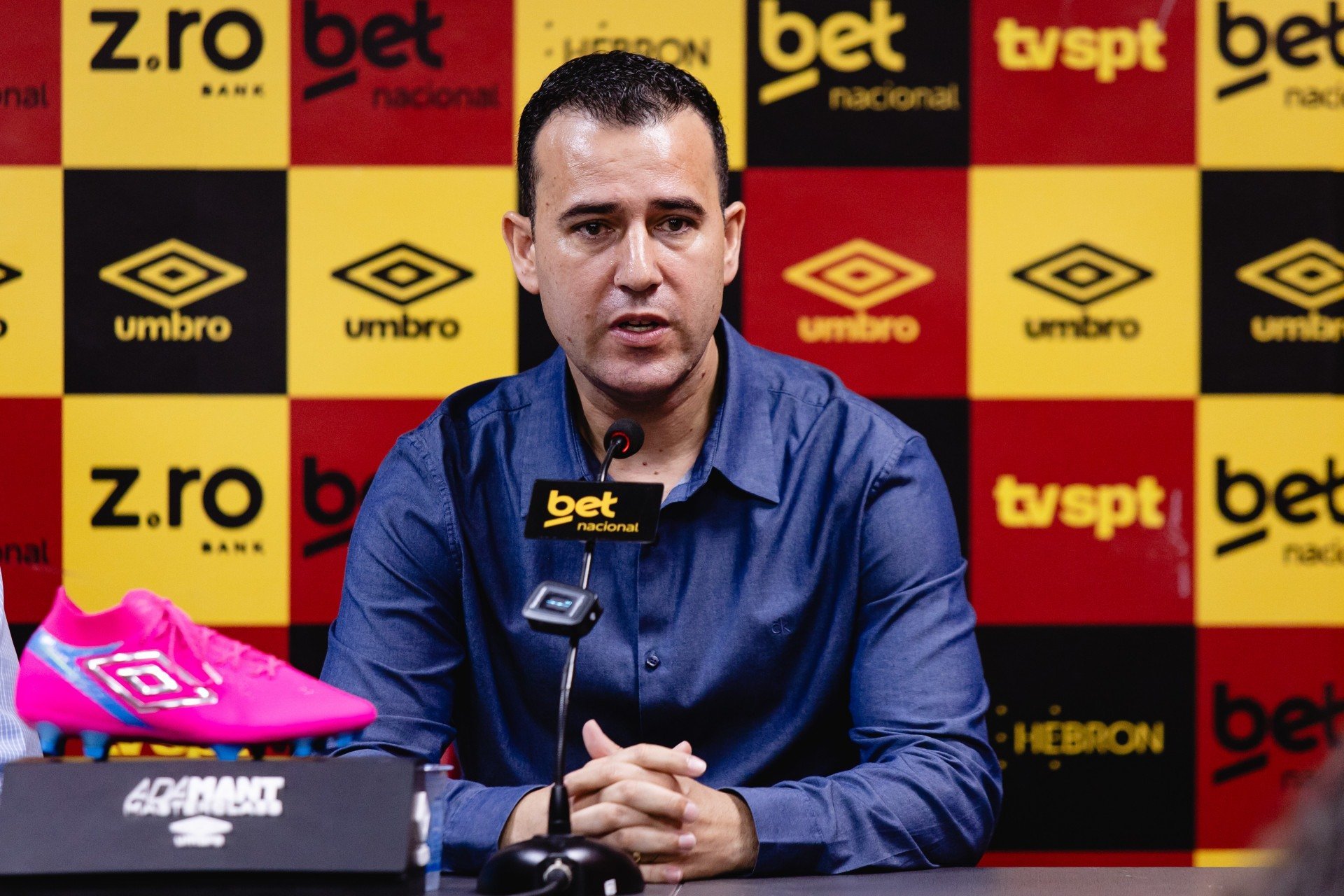 Gasparino fala sobre permanência no Sport e defende renovações de Thyere e Cariús para 2026