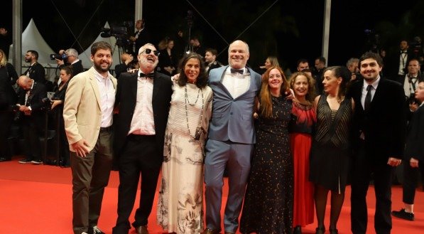 Equipe do documentário Para Vigo Me Voy!, sobre obra de Cacá Diegues