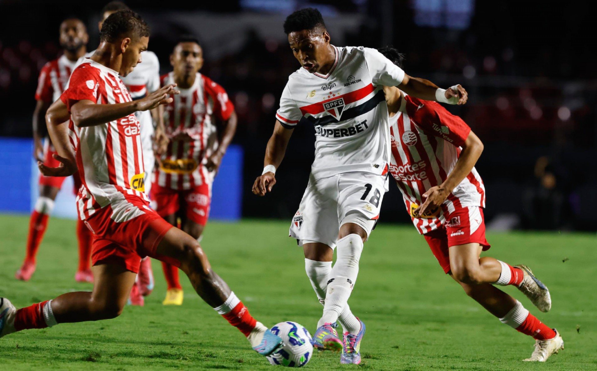 Náutico embolsará premiação milionária se eliminar o São Paulo na Copa do Brasil 2025