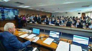 Proposta aprovada na CCJ ainda será apreciada no Plenário do Senado
