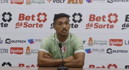 Willian Júnior, meia do Santa Cruz