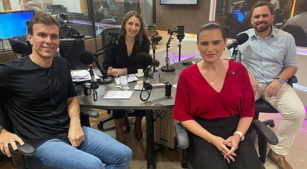 Presidentes de partidos discutem futuro das legendas, alianças e estratégias para 2026 em Pernambuco