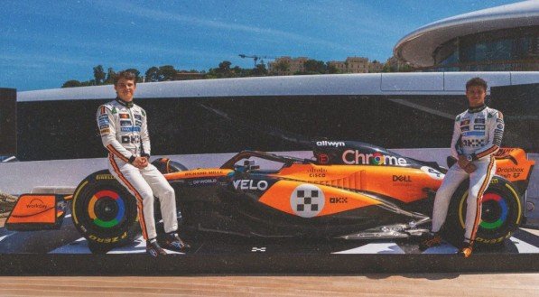 A McLaren revelou, nesta semana, uma pintura especial para o carro MCL39, que será utilizada nos GPs de Mônaco e Espanha de Fórmula 1. A versão, chamada de “Riviera”, traz um visual retrô inspirado no lendário M7A, carro que garantiu a primeira vitória da equipe na categoria, em 1968, com o fundador Bruce McLaren no [&amp;#8230;]