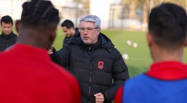 Técnico inicia as atividades à frente do Furacão nesta quinta-feira (22), no CAT Caju
