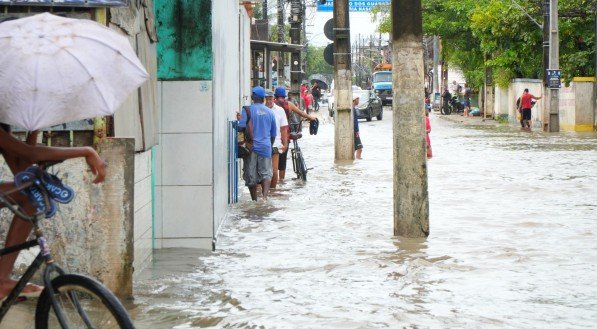 Equipes da Defesa Civil e da Apac seguem em monitoramento permanente e podem atualizar os alertas conforme a evolu&ccedil;&atilde;o das chuvas