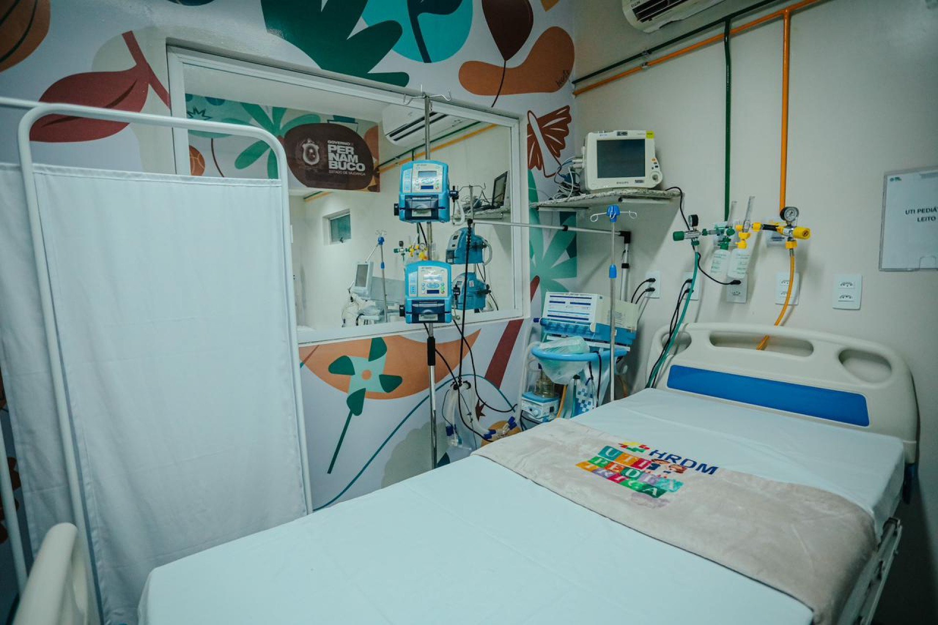 Governo entrega nova UTI pediátrica no Hospital Regional Dom Moura, em Garanhuns