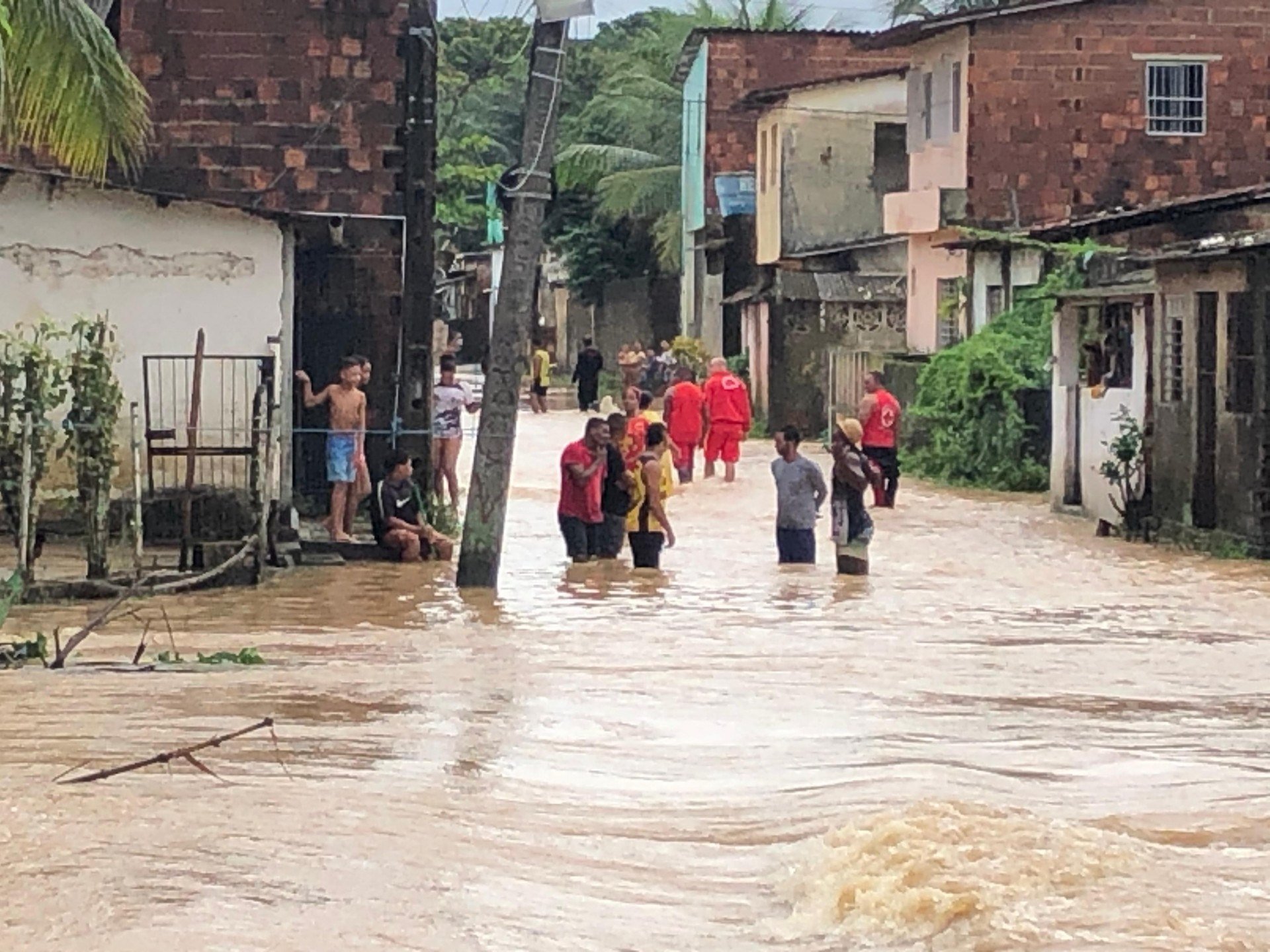 Chuvas elevam os riscos de transbordamentos de rios no Estado