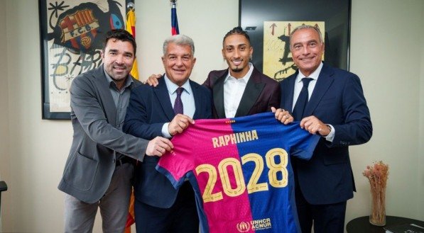 O contrato do brasileiro foi estendido por mais um ano, até junho de 2028.
