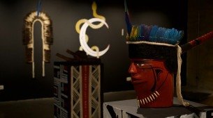 Exposição traz experiências imersivas e objetos da cultura Fulni-ô