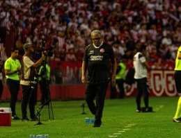 Náutico entra apático em campo e perde para Ponte Preta nos Aflitos