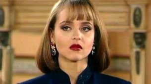 Paola Bracho na novela A Usurpadora, sucesso do SBT