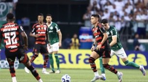Palmeiras não conseguiu segurar o Flamengo em casa e foi derrotado por 2x0 pela Série A do Brasileiro
