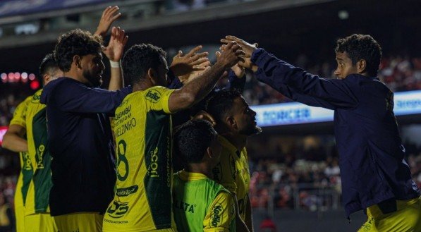 Atuações ENM: Time se comportou bem na defesa e buscou o resultado, veja notas