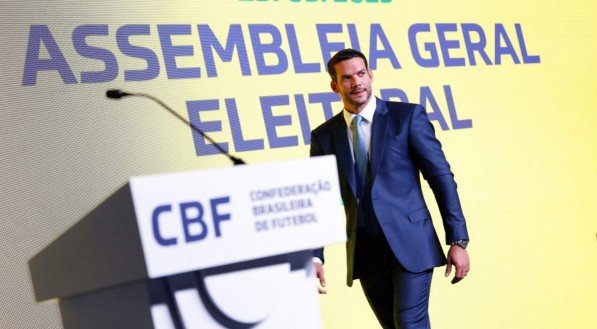 Com votos de 26 federações e 20 clubes, o dirigente assume o cargo até 2029