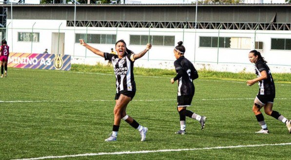 Meninas do Vozão haviam vencido o duelo de ida por 1 a 0. Com a vantagem do empate no segundo jogo, a equipe alvinegra segue na competição.