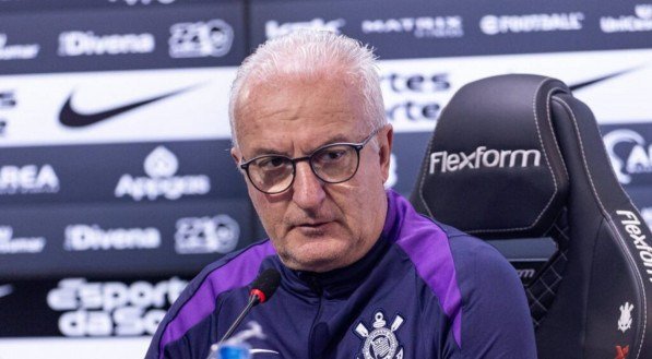 Treinador ainda falou sobre os treinamentos e a melhora do sistema defensivo da equipe: "Repetição de treinamento, mostrando conceitos, corrigindo com vídeos, nós estamos fazendo isso praticamente todas as semanas".